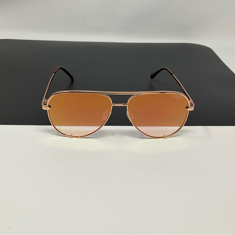 Quay x Desi High Key Mini Rose Gold